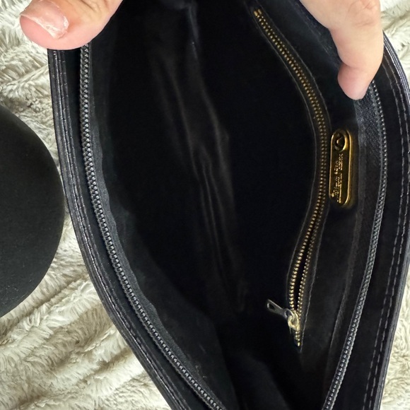 🖤 Valentino Black Leather Clutch Bag 🖤 - Picture 5 of 9